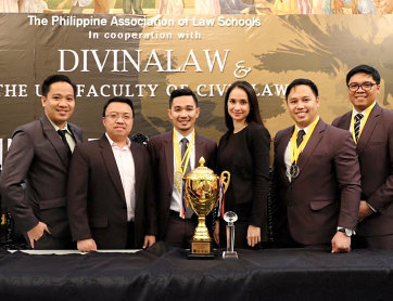 divina law awarding